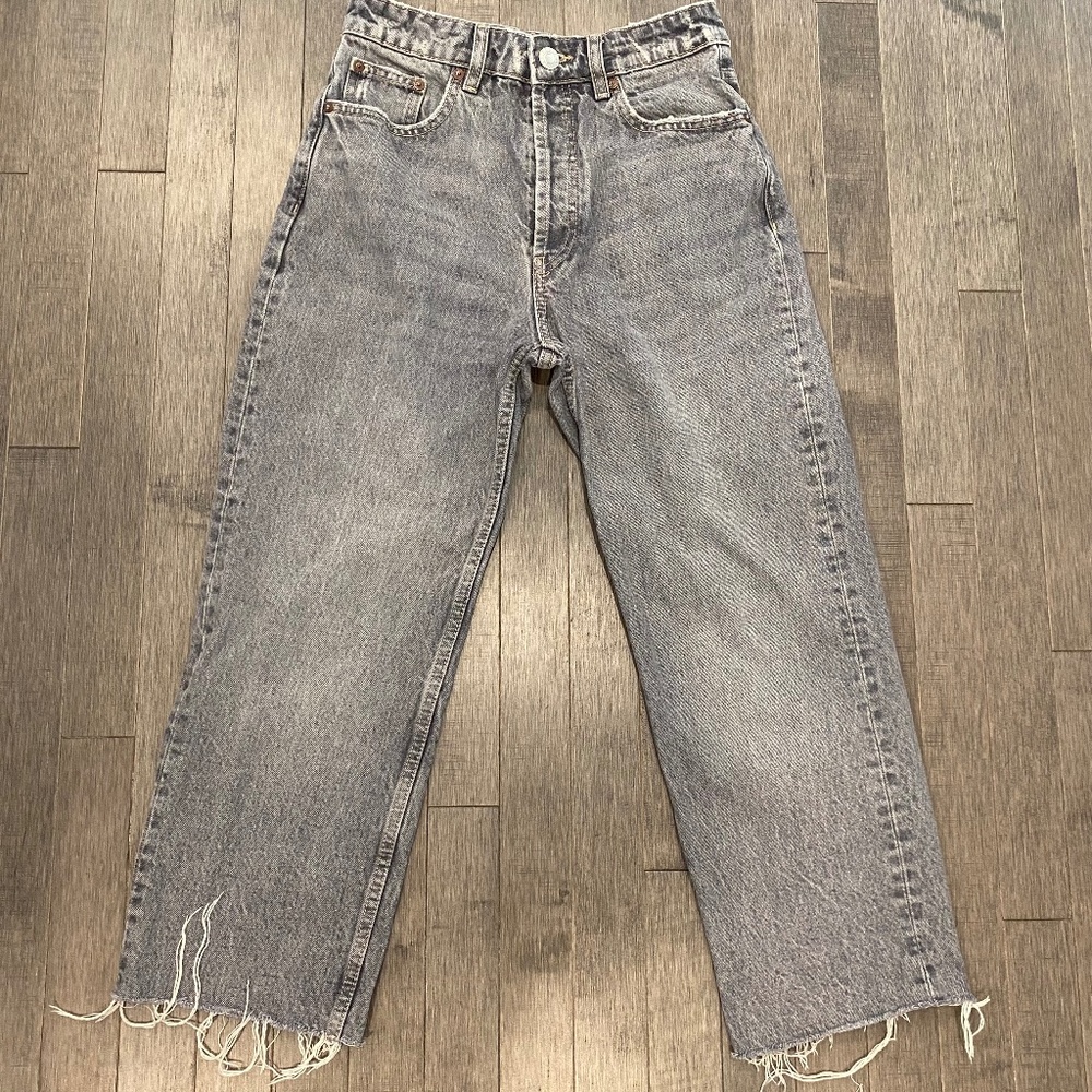 EUC Zara Gray High Waist Button Fly Cropped Jeans